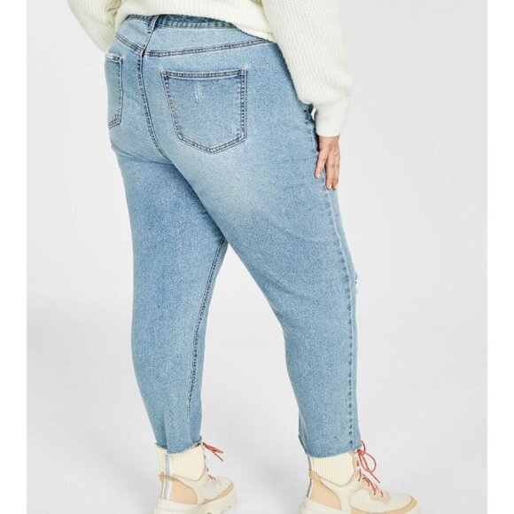 AND NOW THIS Plus Size 14W Light Wash Ripped Mom Jeans NWT - Picture 2 of 8